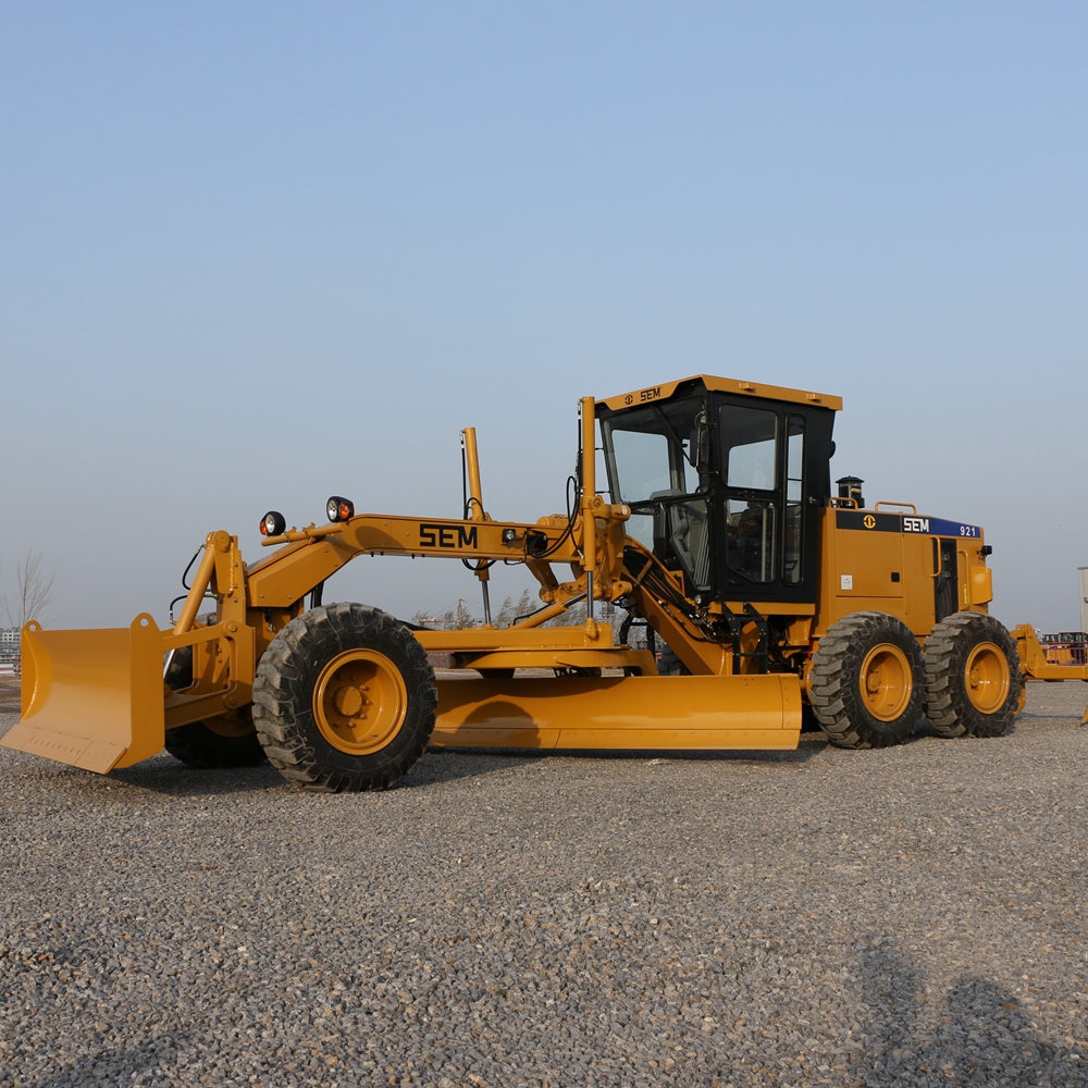 SEM921 motor grader