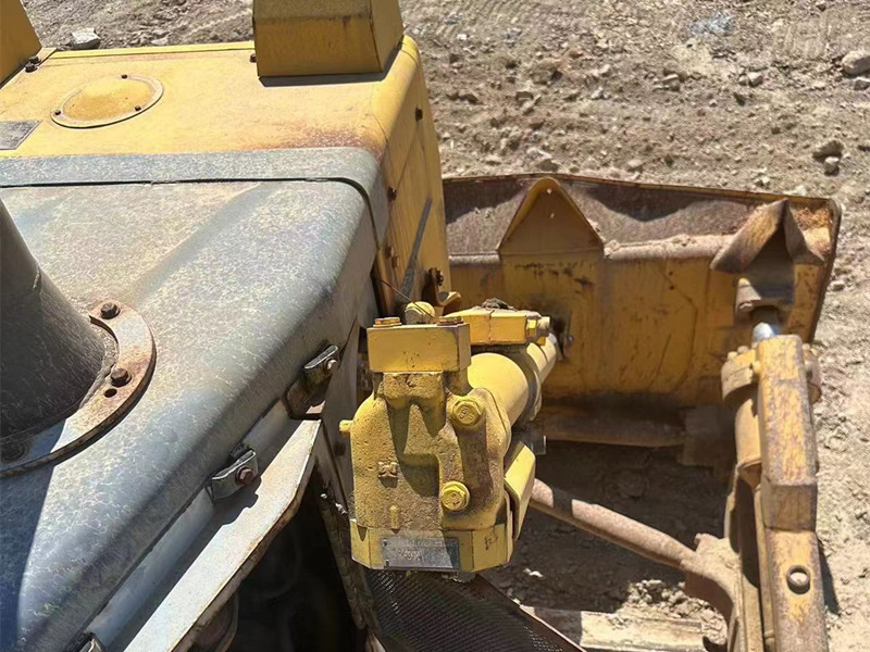 Used Shantui bulldozer