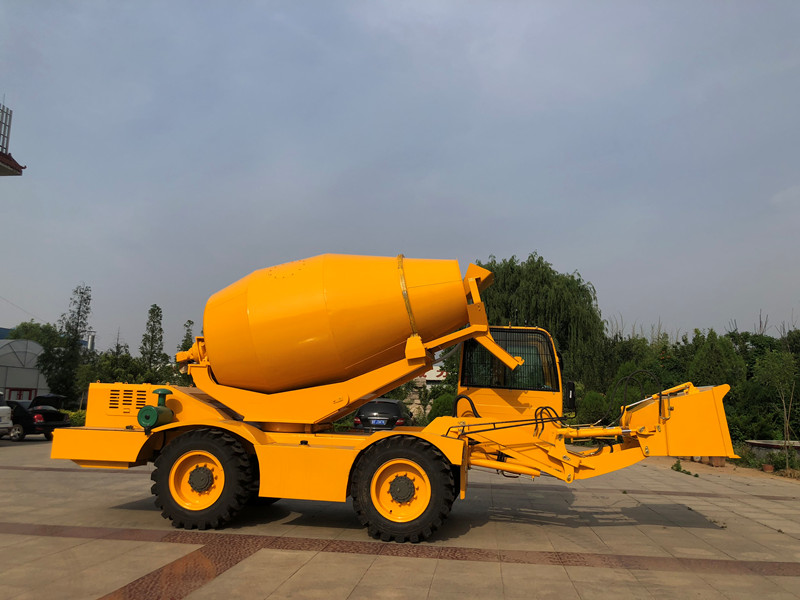 self loading mconcrete mixer truck