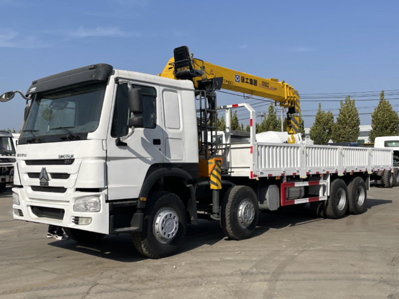 howo crane truck